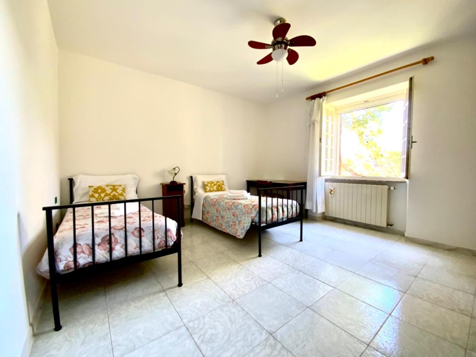 Aragonite Azzurra Casa Vacanza ゴンネーザ エクステリア 写真