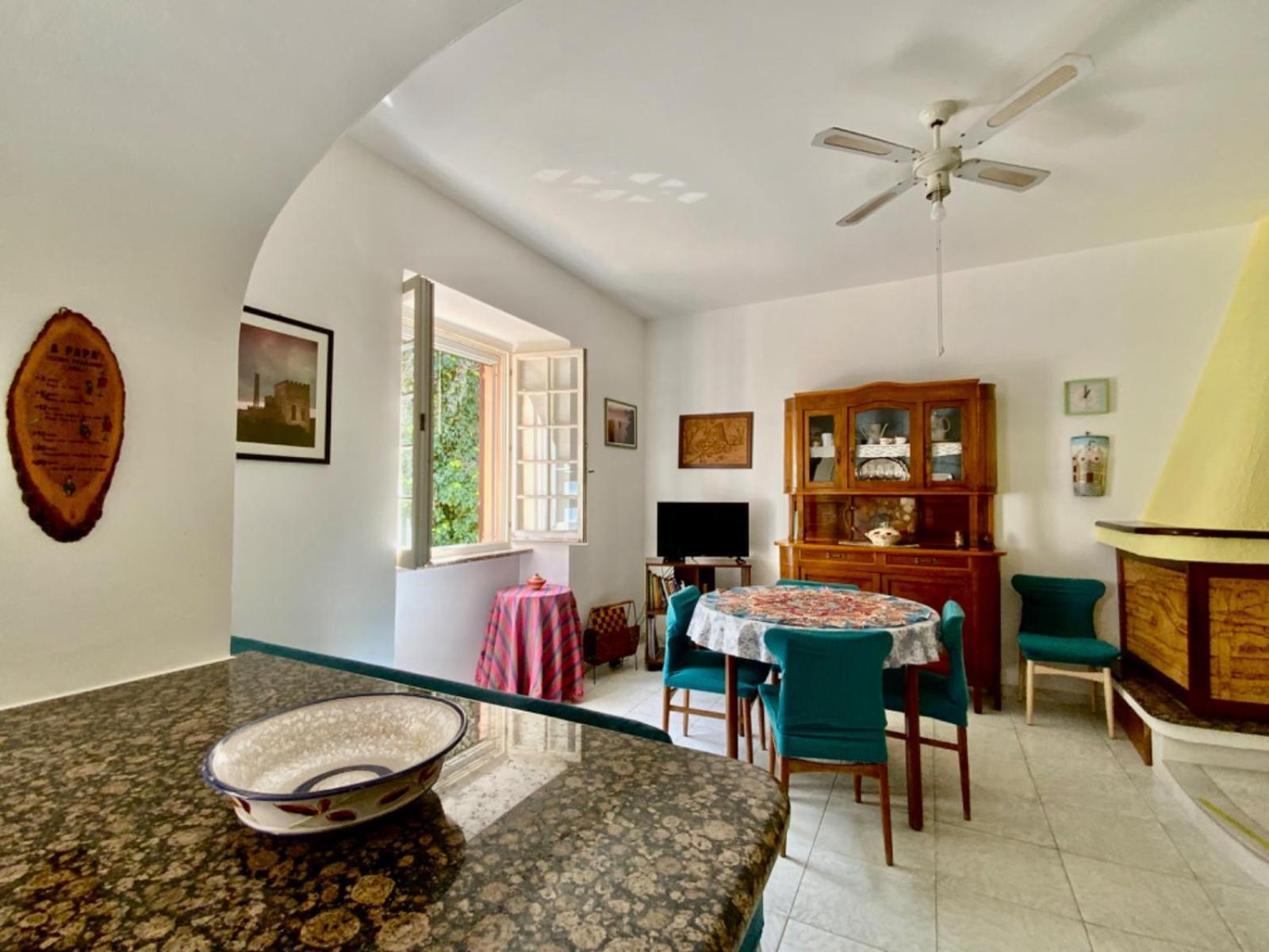 Aragonite Azzurra Casa Vacanza ゴンネーザ エクステリア 写真